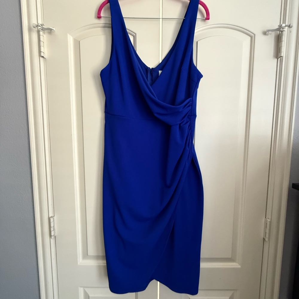 Elegant Blue Sleeveless Dress